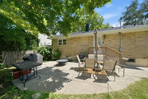 340 Dalton Avenue Mundelein IL 60060