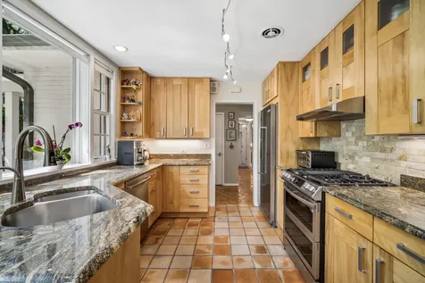 1557 Cavell Avenue Highland Park IL 60035