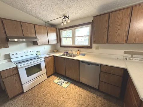 5310 12TH Avenue Moline IL 61265