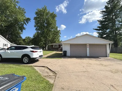 5310 12TH Avenue Moline IL 61265
