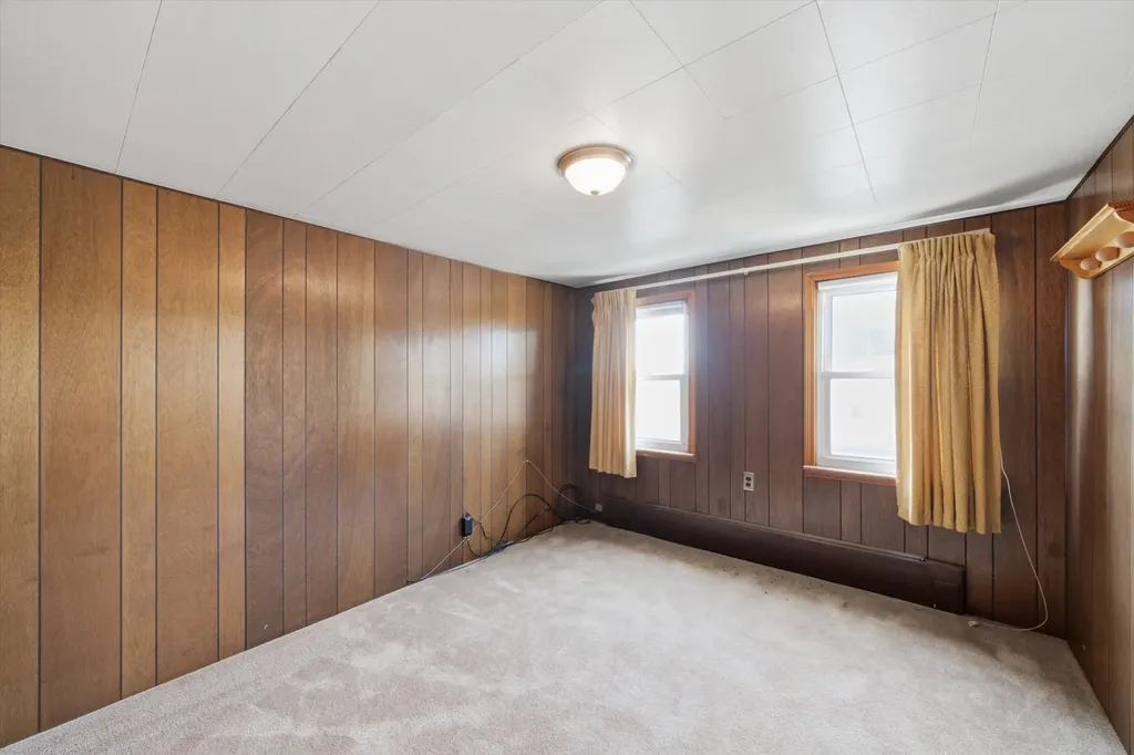 7048 West 72nd Place Chicago IL 60638