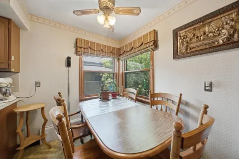 7048 West 72nd Place Chicago IL 60638