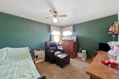 7048 West 72nd Place Chicago IL 60638