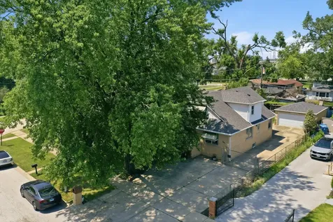 7048 West 72nd Place Chicago IL 60638
