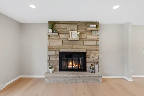 624 Willow Lane Geneva IL 60134
