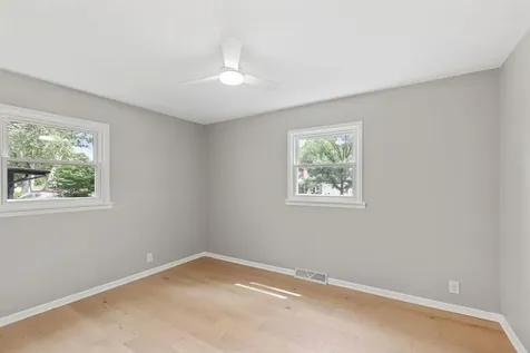 624 Willow Lane Geneva IL 60134