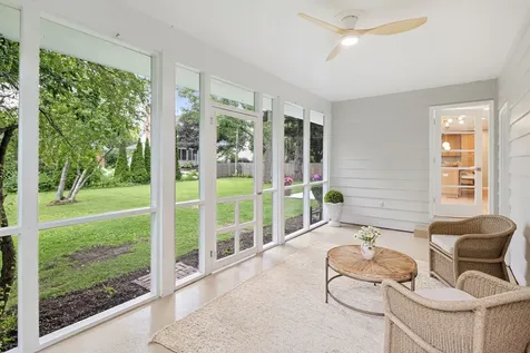 624 Willow Lane Geneva IL 60134