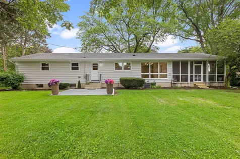 624 Willow Lane Geneva IL 60134