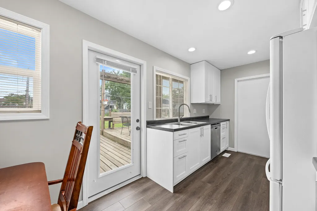 148 Bedford Road Bolingbrook IL 60440