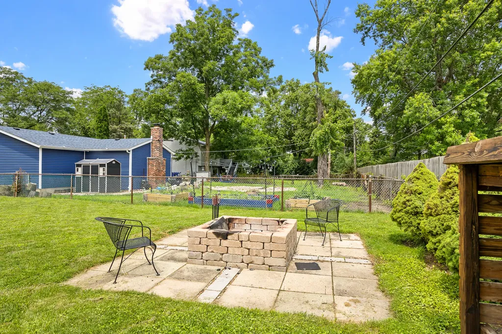 148 Bedford Road Bolingbrook IL 60440