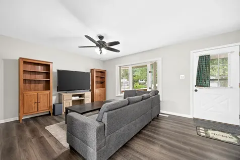 148 Bedford Road Bolingbrook IL 60440