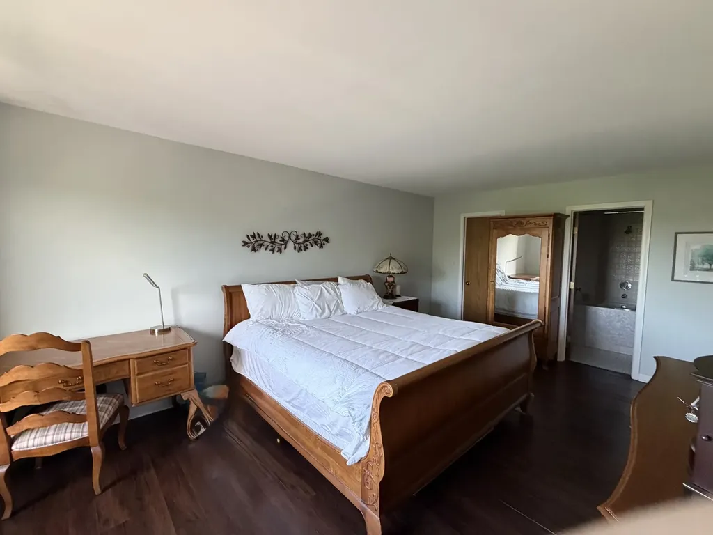 501 Lake Hinsdale Drive Willowbrook IL 60527