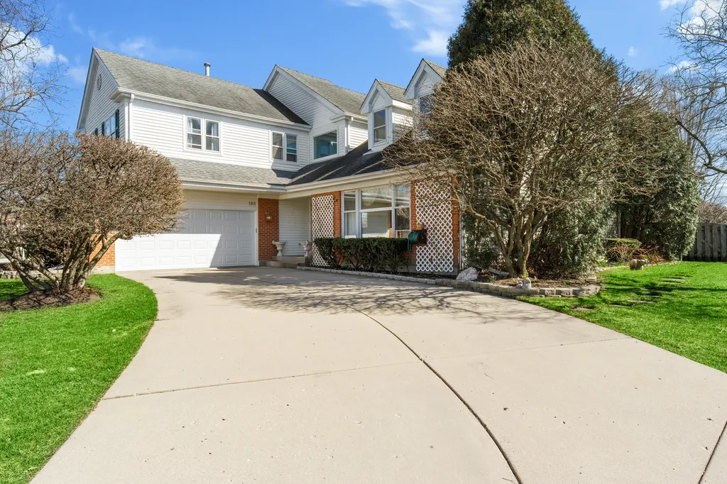 155 Chapel Oaks Drive Buffalo Grove IL 60089