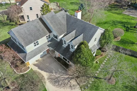 155 Chapel Oaks Drive Buffalo Grove IL 60089