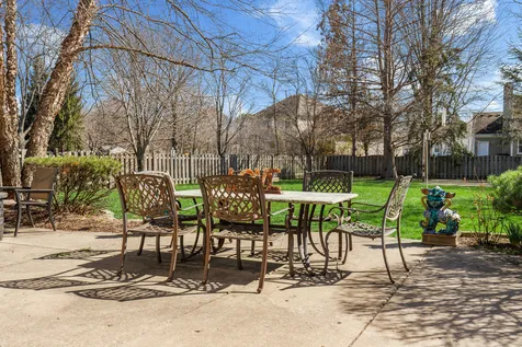 155 Chapel Oaks Drive Buffalo Grove IL 60089