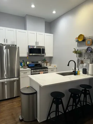 831 South Western Avenue Chicago IL 60612