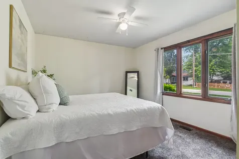 117 Kent Avenue Wauconda IL 60084