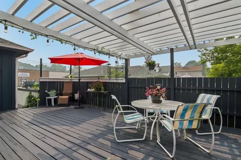 117 Kent Avenue Wauconda IL 60084