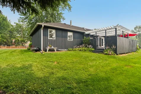 117 Kent Avenue Wauconda IL 60084