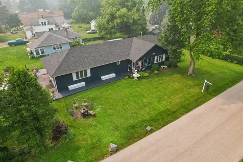 117 Kent Avenue Wauconda IL 60084