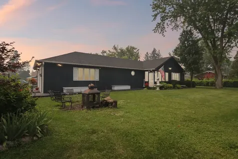 117 Kent Avenue Wauconda IL 60084