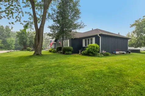 117 Kent Avenue Wauconda IL 60084