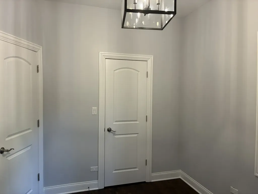 6013 South Natchez Avenue Chicago IL 60638