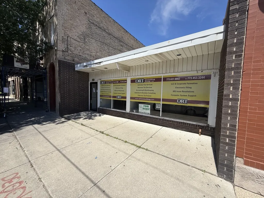 5808 West Higgins Avenue Chicago IL 60630