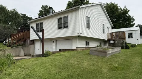 409 North Barber Avenue Polo IL 61064