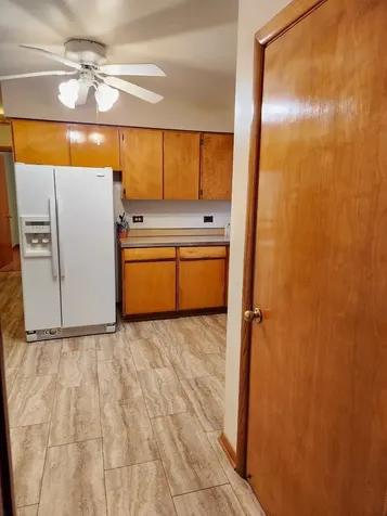 14415 South Saginaw Avenue S Burnham IL 60633