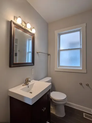 2257 West Hirsch Street Chicago IL 60622