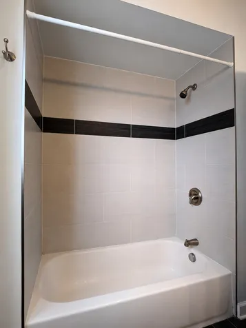 2257 West Hirsch Street Chicago IL 60622