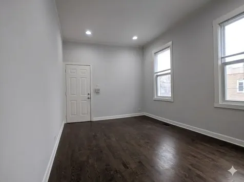 2257 West Hirsch Street Chicago IL 60622