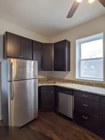 2257 West Hirsch Street Chicago IL 60622