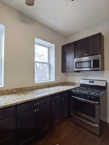 2257 West Hirsch Street Chicago IL 60622