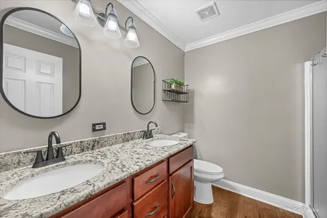 8043 Sierra Woods Lane Carpentersville IL 60110