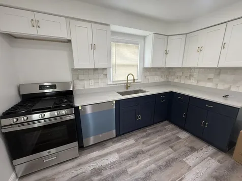 698 East Sibley Boulevard Dolton IL 60419