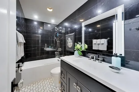 1230 Park Avenue W Highland Park IL 60035