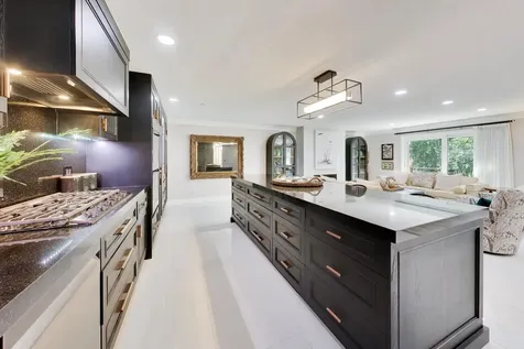 1230 Park Avenue W Highland Park IL 60035