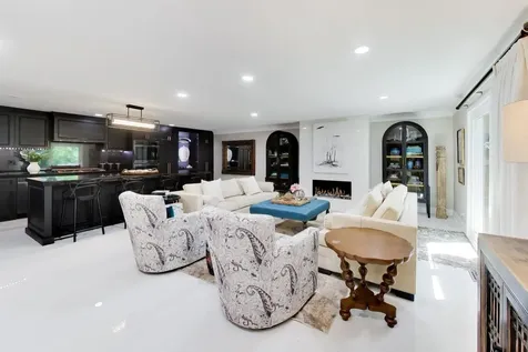 1230 Park Avenue W Highland Park IL 60035