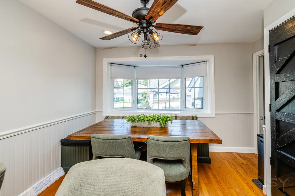 11342 South Drake Avenue Chicago IL 60655