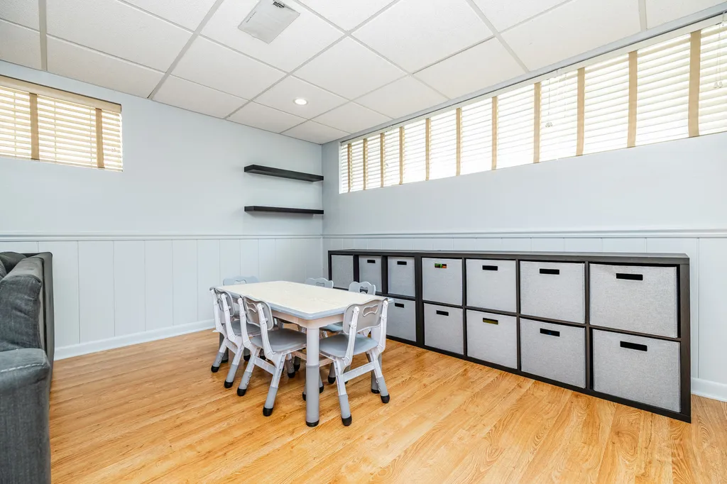 11342 South Drake Avenue Chicago IL 60655