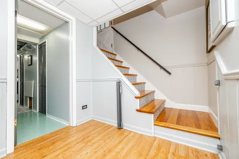 11342 South Drake Avenue Chicago IL 60655