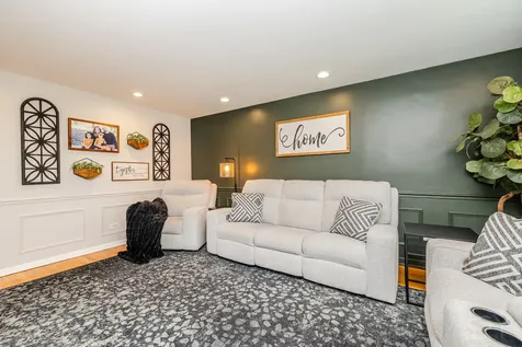 11342 South Drake Avenue Chicago IL 60655