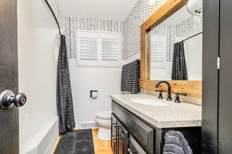 11342 South Drake Avenue Chicago IL 60655