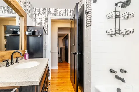 11342 South Drake Avenue Chicago IL 60655