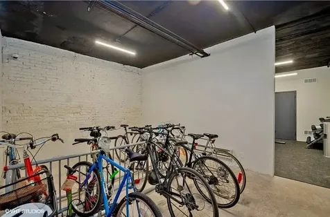 4236 North Kenmore Avenue Chicago IL 60613