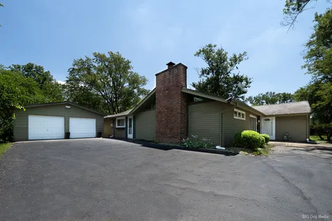 18055 Thomas Lane Country Club Hills IL 60478