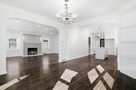 297 East Lakeview Avenue Round Lake Beach IL 60073