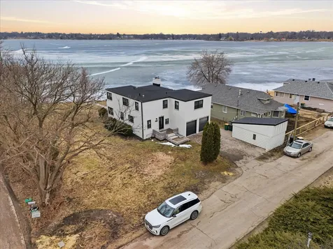 297 East Lakeview Avenue Round Lake Beach IL 60073